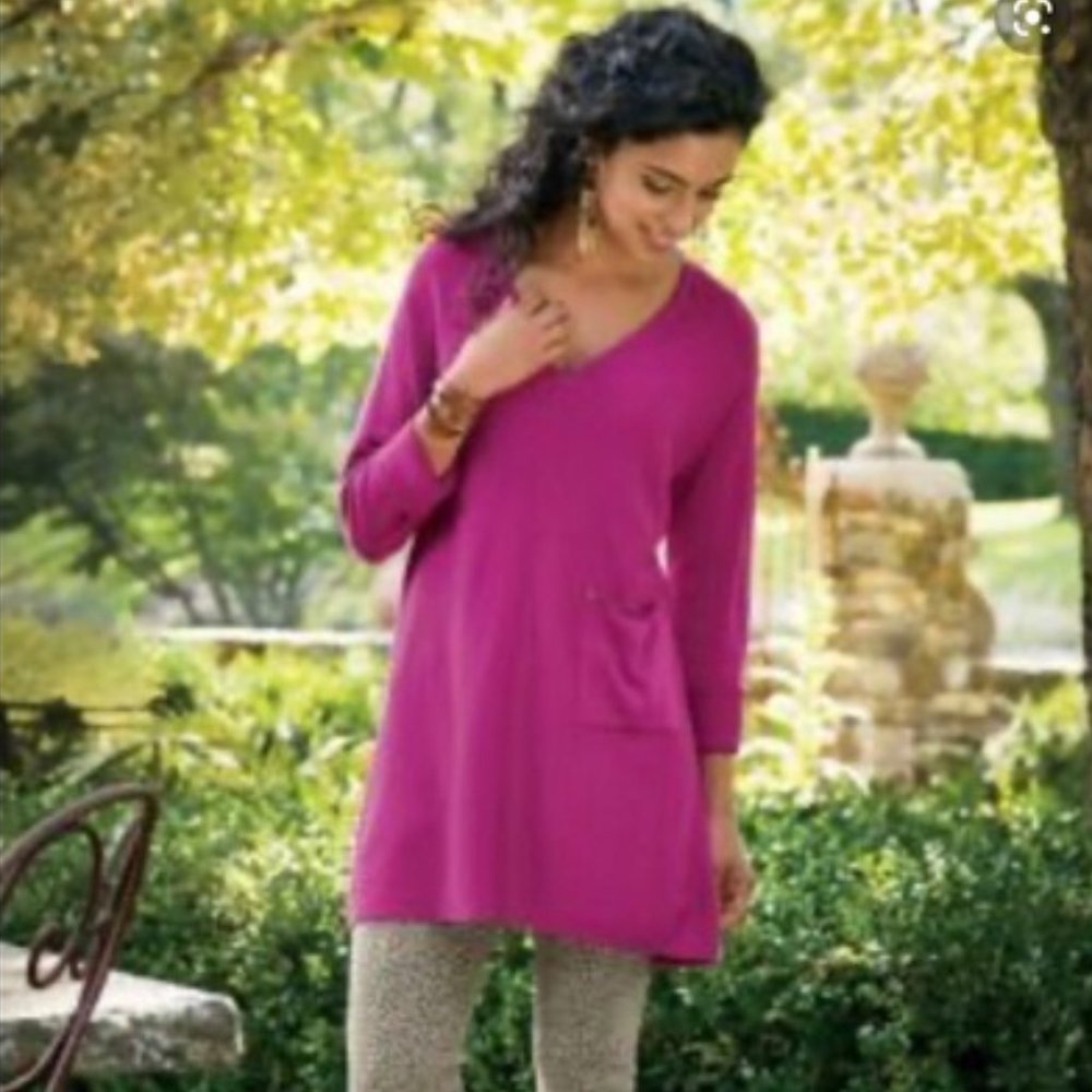 Soft Surroundings Berry V Neck Cashmere Blend Oversized Tunic Sweater